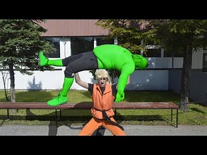 Hulk VS Goku
