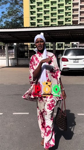 LIVE | NPP TikToker Aminat Mahama, popularly known as “Bawumia Ba,” arrives at the Circuit Court all smiles as her trial begins today. Follow @PooNews for updates. #PooNews #BawumiaBa #AminatMahama #CircuitCourt #GhanaNews