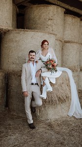 Sophie Chambers and Matthew Brown had a very modern courtship. And what began as a Facebook friendship culminated in a glamorous backyard bash on his family’s flower farm. Read their beautiful story in our latest Autumn Edition, or head to our website. Celebrant @anahaikman Photographer @rachel_wybrow Bride’s Dress @theveilcollective Bridesmaids’ Dresses @becandbridge Makeup @charlottewoodleymakeup Hair @cocoonhairdesign Flowers Grown on @quail.house Flower Farm Flower Arrangements Mackenzie Flo