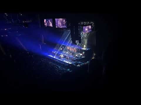 Flight-Hans zimmer @O2 Arena in London (Guthrie Govan solo)