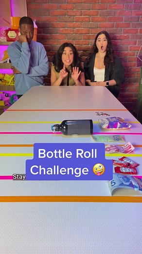 We played the bottle roll game 💸 Wanna play? 🤪 #BottleRollChallenge #FunGame #MoneyGame #BottleRoll #ChallengeAccepted #MoneyChallenge #StreetCents