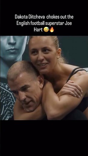 Dakota Ditcheva Chokes A Football Star! 🔥 🔥 #wmma #mma #chokehold