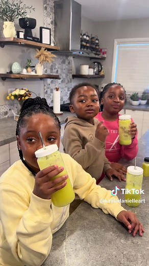 Juicing ASMR | kayla danielle