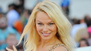 Pamela Anderson Sells Her Marvelous Malibu Beach House for $11.8M