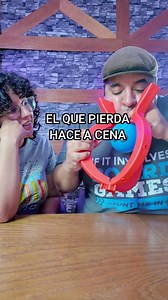 2.8M views · 55K reactions | Jugamos Boom Boom Ballon! tensión épica hasta el final! #juegosdemesa #boardgames #fun | Silverman Gaming | Facebook