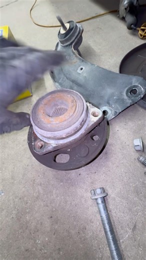 Rear wheel bearings and trailing arms 13 Buick regal gs #automobile #mechanic #car #briansfixnstuff