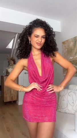 Olivia Scanu 李 on Instagram: "BACHELORETTE PARTY: 1, 2 or 3? 懶李 . . . #curls #curlyhair #partydress #sparkles #bachelorette #hens #bridetobe #grwm #outfits"