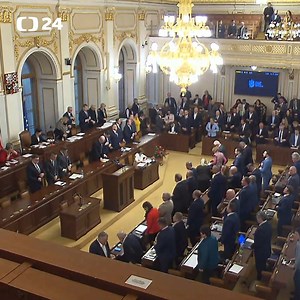 3.1K views · 34 reactions |  Odboráři volají po lepších pracovních podmínkách  Rozloučení s Karlem Schwarzenbergem bude 9. prosince  Přes milion lidí v Česku nadužívá léky na uklidnění #ČT24 – večerní přehled zpráv pro sociální sítě. | ČT24 | Facebook