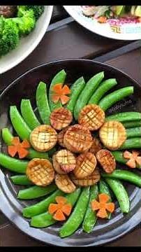 Vegan scallops with sweet peas