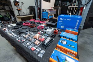 Sprinter Camper Van 600Ah - 3k 12V Inverter - 400W Solar