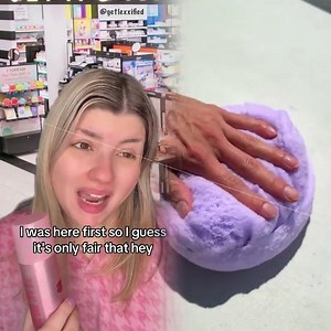 Someone requested a skit with a nice customer vs. a Karen. Here it is! #greenscreen #karen