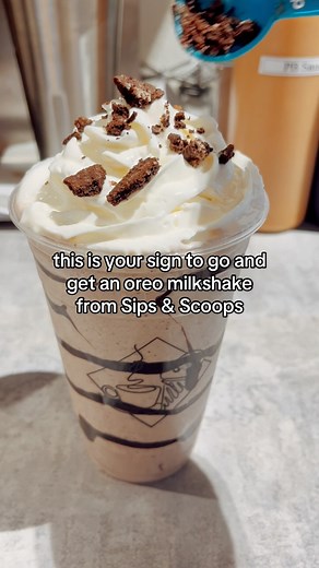 it’s sweet treat o’clock somewhere 😉 #springfield #springfieldmo #springfieldmissouri #missouri #midwest #milkshake #icecream #cookiesandcream #oreo #icecreamshop #dessert #sweettreat | Sips & Scoops