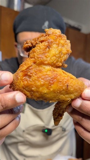 The Trick To Juicy Fried Wings