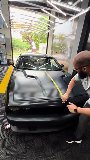 Revitalização de Pintura Fosca em Dodge Challenger