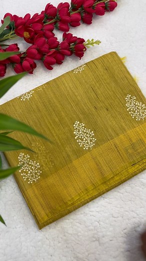 Jute sarees… #sareelove #instasarees #hosur #boutique #clothes #aarahboutique #hosurboutique #traditional #culture #linen #fabricthatspeaks #instadaily #softsilksaree #weavingsarees #handloomsarees #festivecollections #banarasisare #jutesilk #pattusaree #sungudisaree #cotton #review #like #saree #tradition #fashion #localbusiness #supportsmallbusiness | AARAH Boutique
