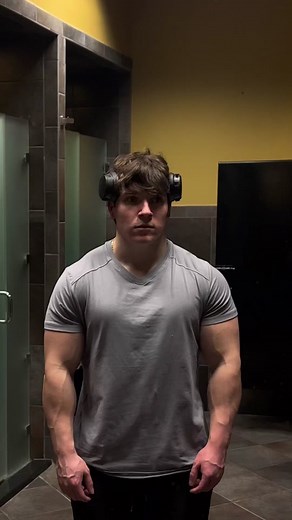 Gym Locker Room Bodybuilding Showcase