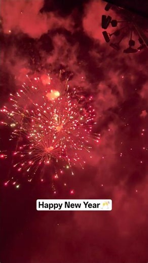 New Year 2026 #philippines #trending #viral #newyear #2026 #fireworks #crackers #phaohoa #phaobong