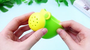Gemscream 6 Pcs Watering Can Set Small Plastic Beach Watering Can Bath Toy Toddler Gardening Equipment Toy for Girl Boy Beach Outdoor Garden