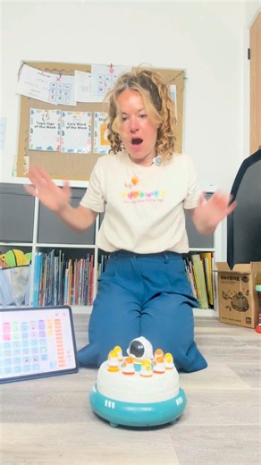 Say hello to one of our favourite communication resources! Purchase this rocket version here: https://amzn.to/42lwvyG frog version here: https://amzn.to/4nxbGsB elephant version here: https://amzn.to/3VI4u0F bunny version here: https://amzn.to/3WgzPaS How we use it: 🚀 "put on" 🚀 "wait" 🚀 "go" 🚀 "jump" 🚀 "catch" 🚀 "where's it gone?" "where is it?" "here it is!" 🚀 "my turn" "your turn" You can get access to this resource and so much more via my Amazon Storefront here: https://www.amazon.co.