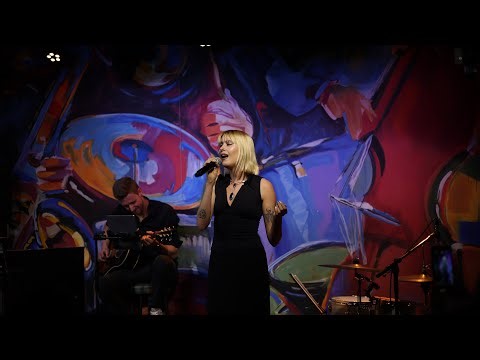 Miracle of love (Eurythmics cover)