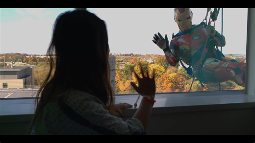 Ever seen superheroes scaling the outside walls of a building? Last week, first responders from Loudoun County Fire and Rescue rappelled down the sides of Inova Loudoun Hospital, bringing fun and smiles to our pediatric patients. A huge thank-you to our incredible first responders. 💙 Learn more: inovachildrens.org #CommunityHeroes #InovaChildrens | Inova Loudoun Hospital