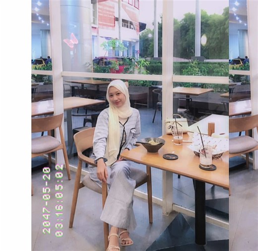 Butterfly Cafe Moments: A Visual Delight