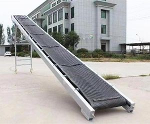[Hot Item] Factory Customized Effective Inclined Trough Belt Conveyor Used in Mining Industrial