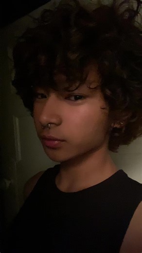 Refreshing Curly Hair for a Stunning Look