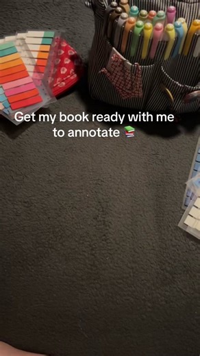 Annotation guide to Haunting Adeline 🌶️🌶️🌶️ #annotatedbooks #annotations #booktok #hauntingadeline #spicybooktok #nextread #reading #paperback #spicyromance #spicybook #annotation #annotatewithme #annotate #🌶️