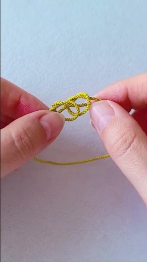 How to Tie an Adjustable Sliding Knot for DIY Bracelets