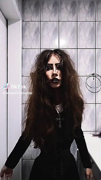 Explorando el Estilo Goth en TikTok