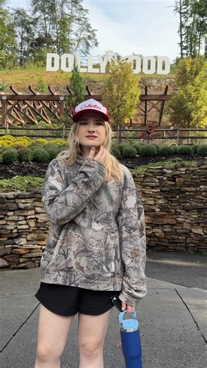 We’re playing the Celebrity Theater at Dollywood in less than a week! Come & see us on October 4th (showtimes are 1PM & 4PM) 🍂 | Rockland Road