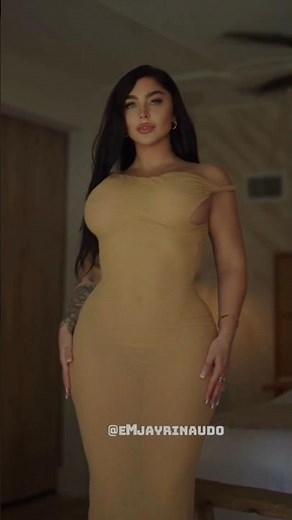 Emily Rinaudo Glow-Up ✨ Instagram Model Aesthetic Moments #Shorts #EmilyRinaudo