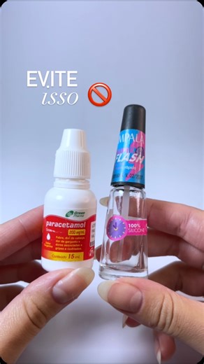 Laura Pires | Unhas Naturais on Instagram: "O pincel do secante pode acabar com a esmaltação 😩 Um truque simples que faz TODA diferença: troque o aplicador e use em gotas 💧 Funciona, não encosta no esmalte e mantém a unha intacta ✨ Salva pra testar depois e me segue pra mais dicas como essa 💅🏻 #unhasnaturais #dicasdeunhas #esmaltação #truquedebeleza #unhasperfeitas"