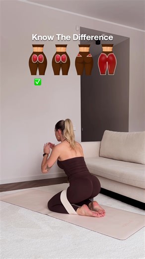 Short on time? Try this 15 minutes of at-home glute burn with loop bands by @BetterMe Store 🤎 👉 To join the program, tap “Full Body Tone with Evia” in bio. #pilates #homepilates #fullbodytone #betterme #bettermeapp