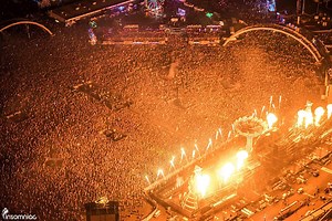 135K views · 7.3K reactions | Bring on the kineticFIELD!    | Electric Daisy Carnival (EDC) | Facebook