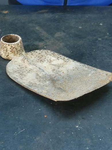 Metal Crafts and DIY Restoration Garden Spade With Wooden Handle #jig #hacks #tricks #welding #welder #metalwork #metalworking #fyp