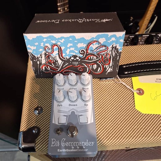 EarthQuaker Devices Bit Commander Analog Octave Synth V2 2017 - Present - Various | Reverb