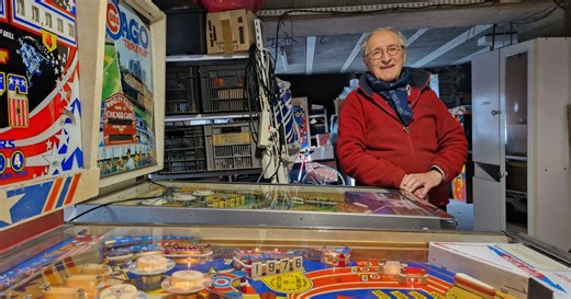 Rhône. Retraité, il répare de vieux flippers dans son atelier d'Amplepuis