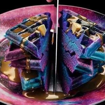 Colorful Waffle with Gold Glaze Cutting ASMR ✨🧇🔪 | Crispy, Sweet & Satisfying Slice Sounds 🎧😍