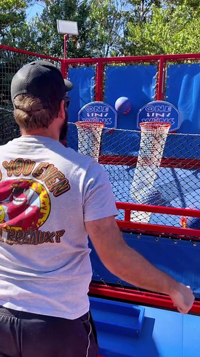 Chuck E Cheese Basketball Carnival Game Drama