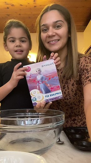 Today we are making frozen cupcakes ❤️ #kidscupcakes #fyp #mumsoftiktok