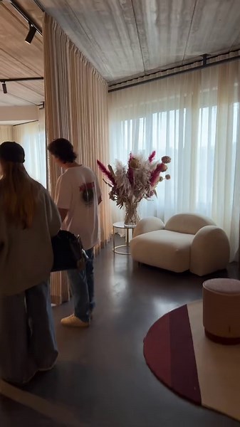 Flat Update Episode 4: Our New Couch from Kartono.eu!