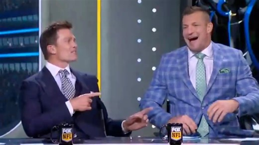 Tom Brady leaves Fox NFL Sunday crew in disbelief with remarks to Rob Gronkowski