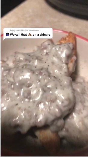 Delicious SOS Breakfast: Hamburger Gravy Over Toast