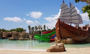 1.1K views · 14 reactions | Camping El Delfin Verde is nu te boeken voor 2021! 朗 Camping El Delfin Verde is één van de beste campings aan de Costa Brava en ligt direct aan het strand.  Boek nu een luxe ingerichte GlamLodge tent of Bungalowtent blue met vroegboekkorting en betaal slechts 10% aan! Lees meer  https://www.rent-a-tent.nl/spanje/costa-brava/camping/el-delfin-verde | Rent-a-Tent | Facebook