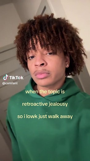 Retroactive Jealousy: Meaning, Signs and How to Cope