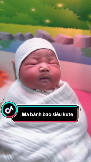 Mẹ bầu ăn bánh bao: sữa không kịp là em biến hình