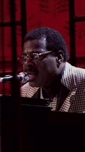 Eric Clapton Performs “My Sweet Lord” Live Concert for George (2002) at the Royal Albert Hall