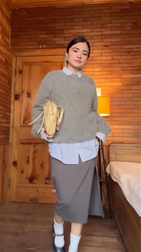 freya ｡𖦹°‧ on Instagram: "love grey and yellow together and sorry for the lag😽"